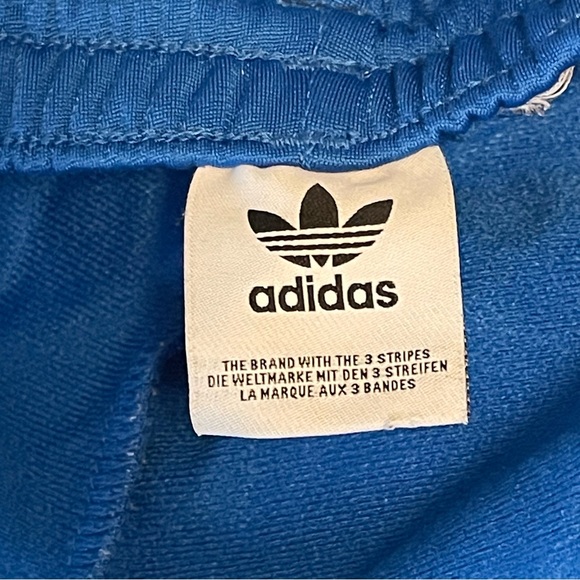 ADIDAS ORIGINALS WOMEN'S 3D TREFOIL SHORTS ~SIZE MEDIUM #GM8513 - Picture 7 of 10